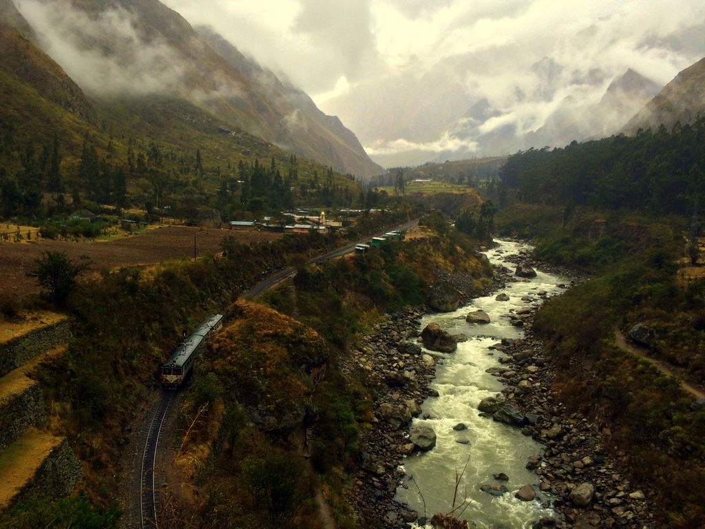 Narrow gauge bypass to Machu Picchu